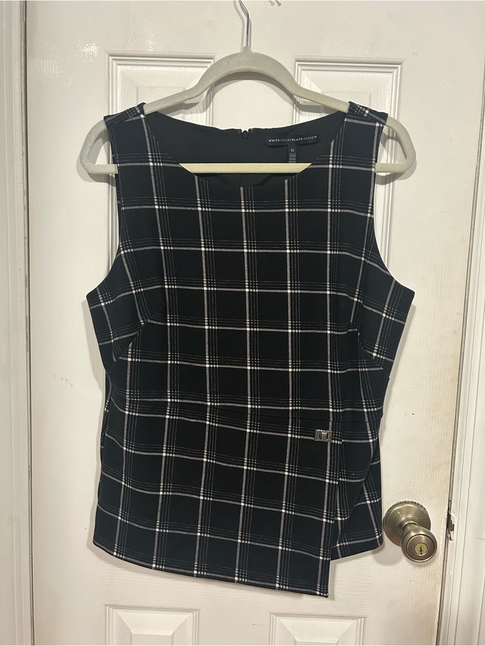 White House Black Market Black Plaid Sleeveless Windowpane Top